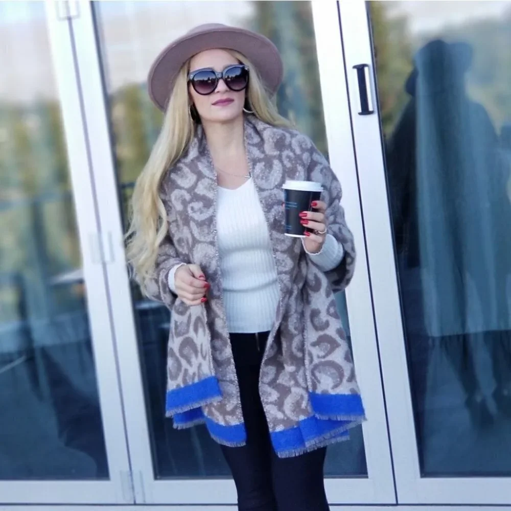 Leopard Print Oversize scarf